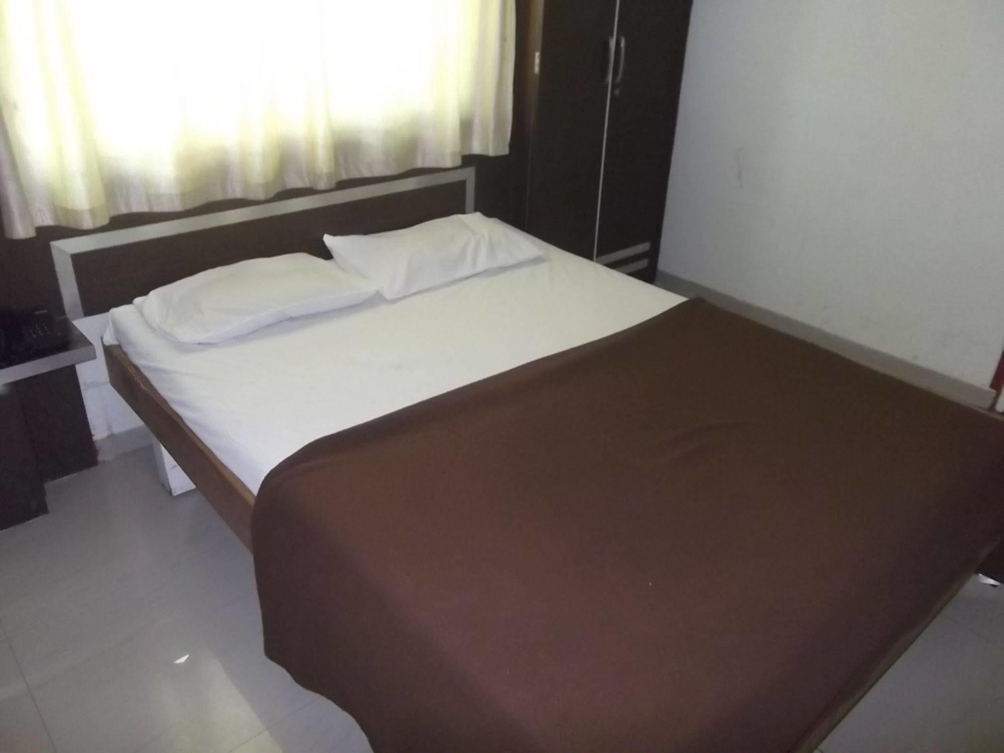 Hotel Rajyog Ranjangaon Ganpati Exteriér fotografie
