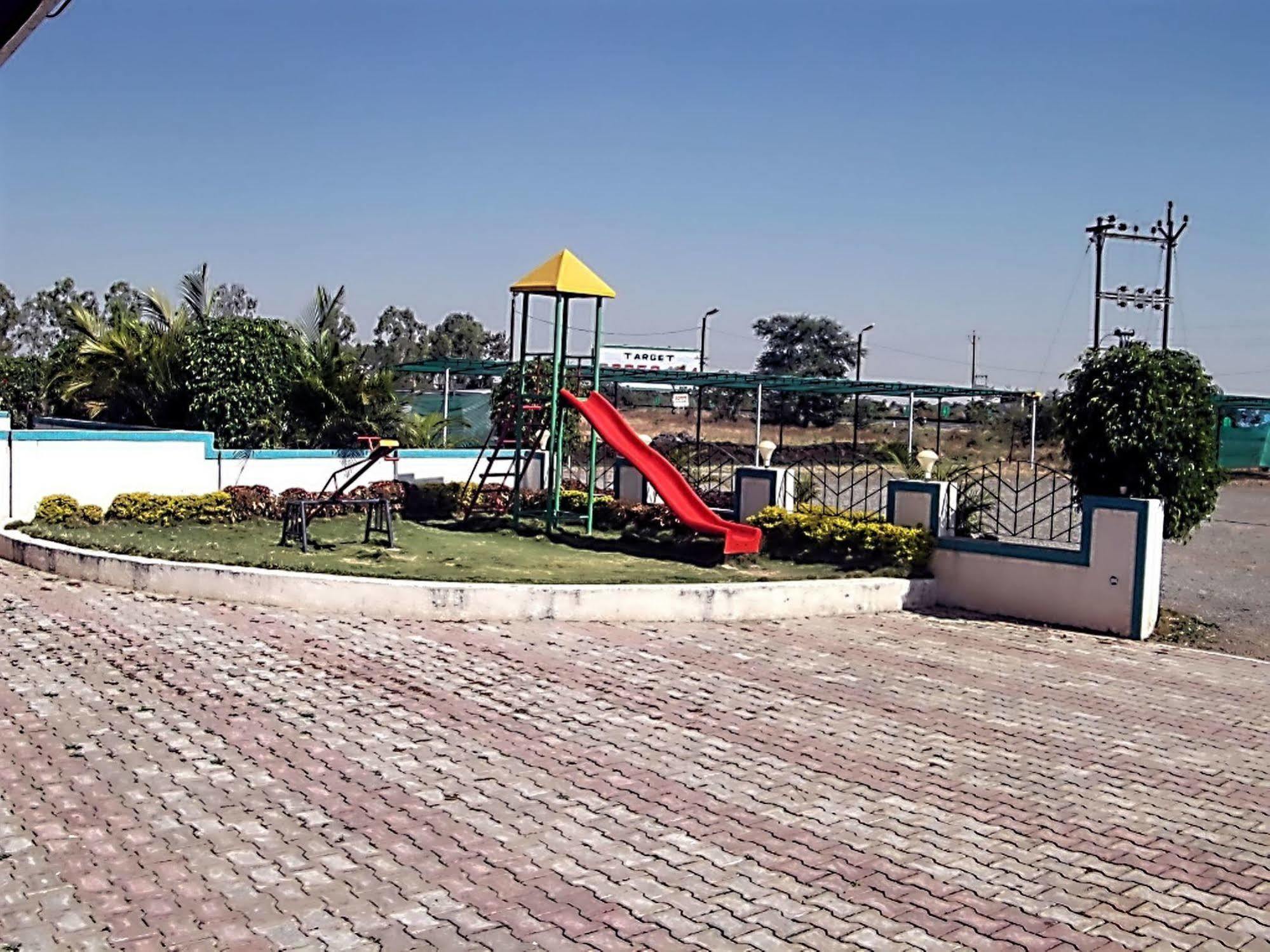 Hotel Rajyog Ranjangaon Ganpati Exteriér fotografie